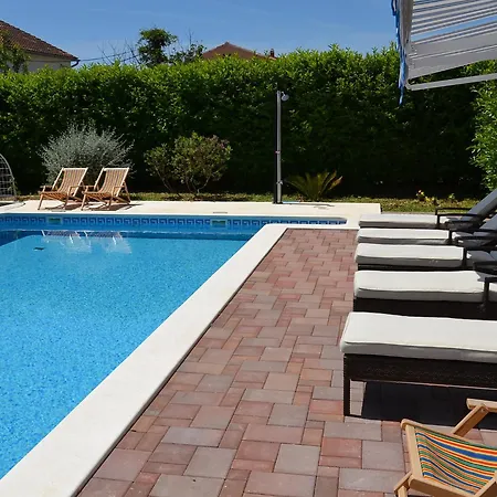 Apartmán Mare-4 By Interhome *