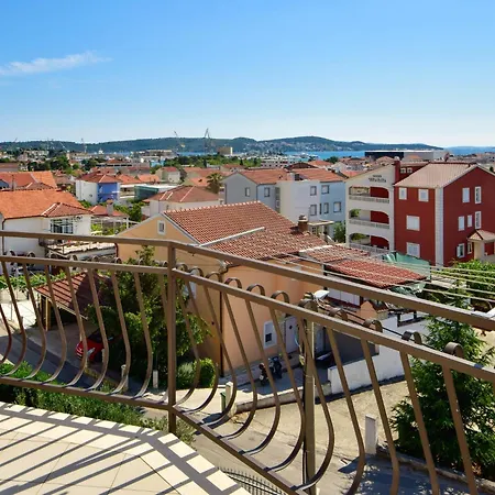 Apartmán Mare-4 By Interhome Trogir